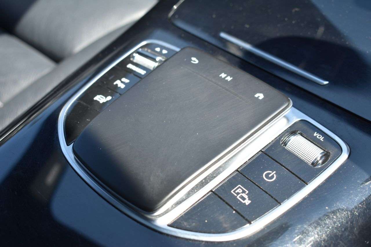 2022 MERCEDES-BENZ EQC 2022 MERCEDES-BENZ EQC