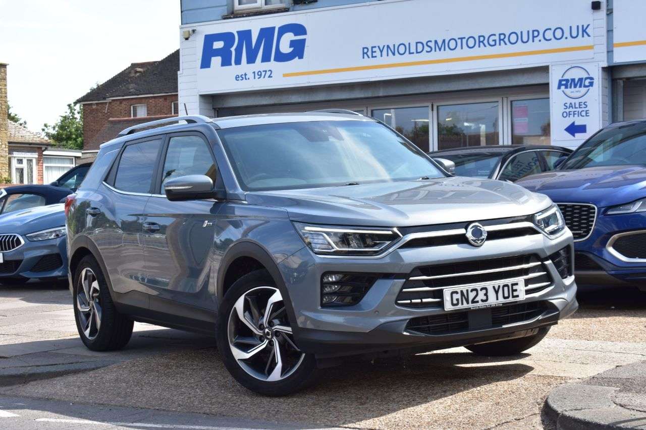 A 2023 SSANGYONG KORANDO 1.5 Ultimate SUV 5dr Petrol Auto Euro 6 | 2 KEYS | SAT NAV | PARKING SENSOR A 2023 SSANGYONG KORANDO 1.5 Ultimate SUV 5dr Petrol Auto Euro 6 | 2 KEYS | SAT NAV | PARKING SENSOR