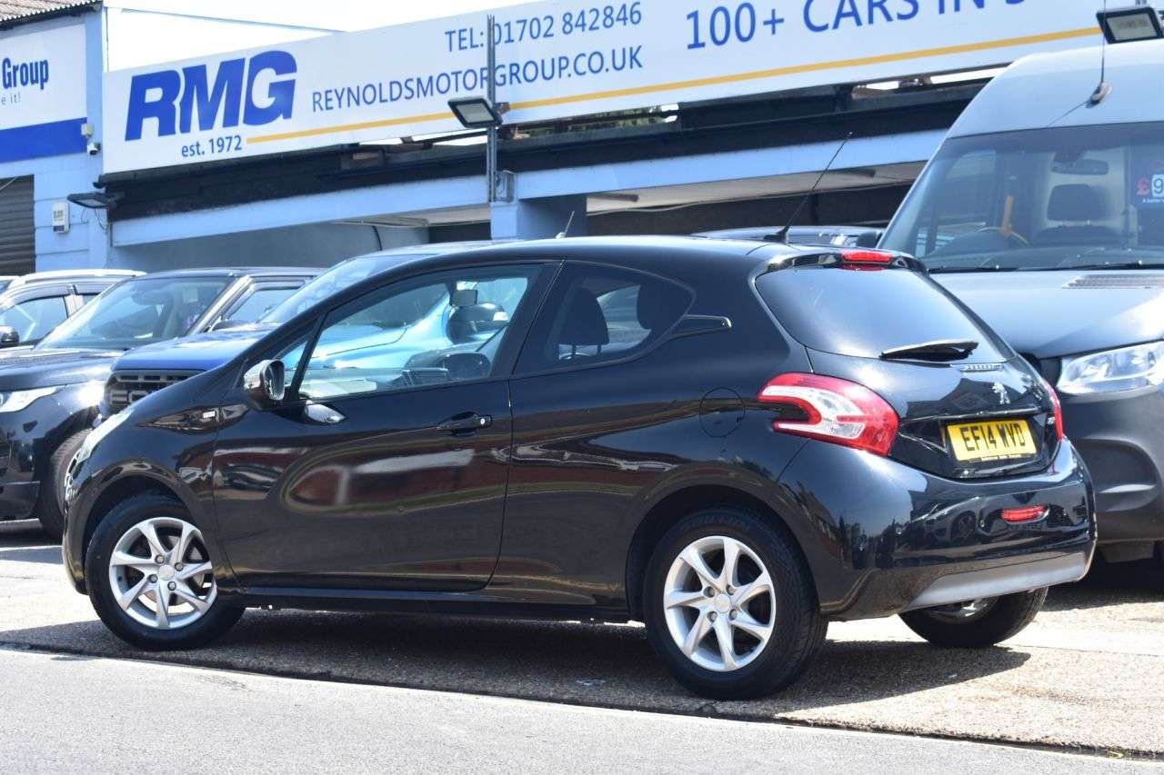 2014 PEUGEOT 208 2014 PEUGEOT 208