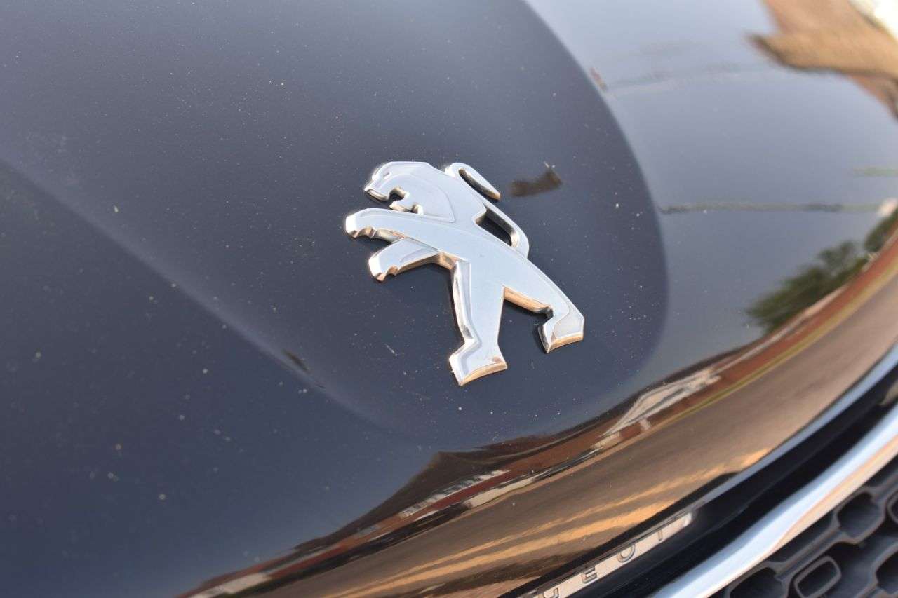 2014 PEUGEOT 208 2014 PEUGEOT 208