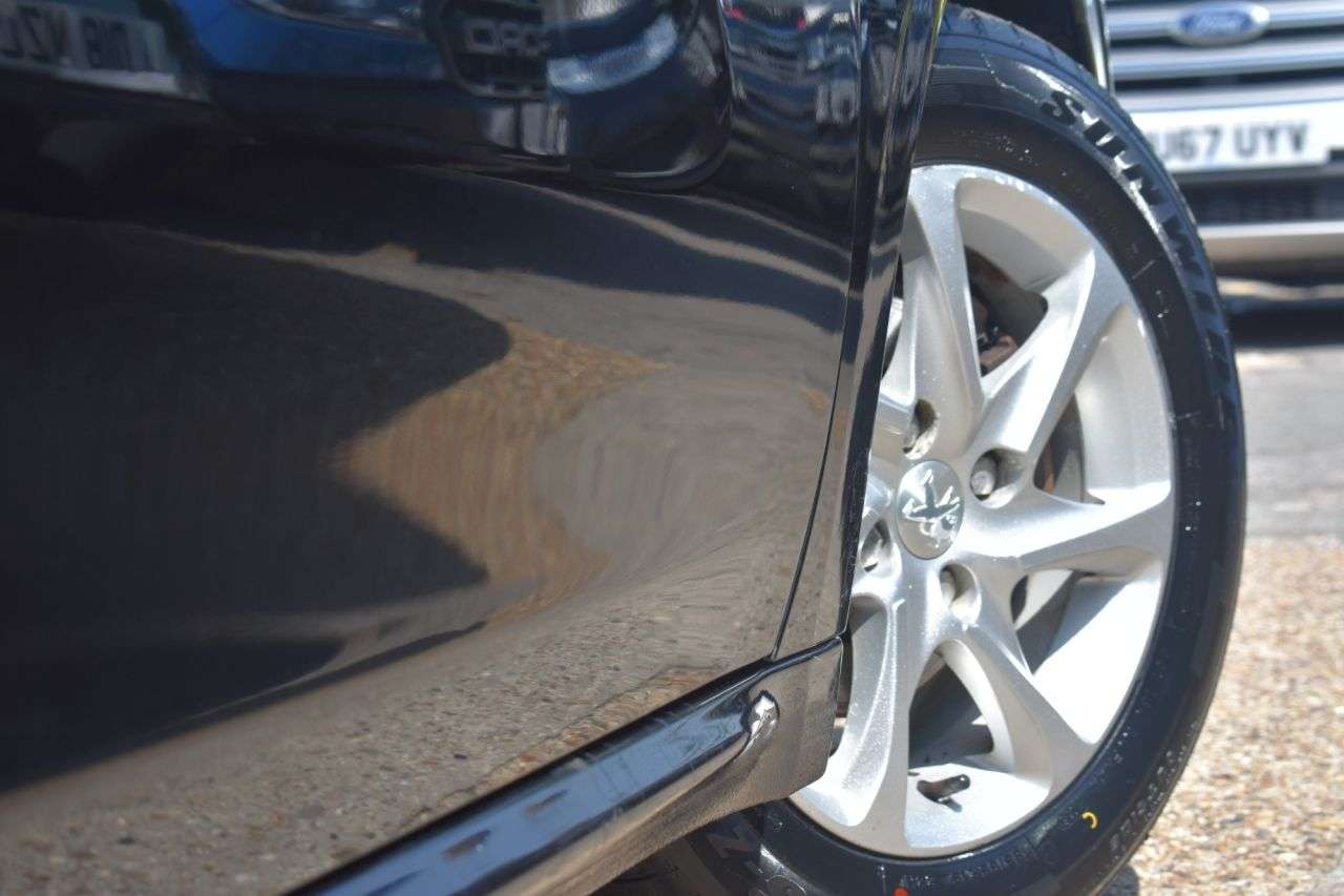 2014 PEUGEOT 208 2014 PEUGEOT 208