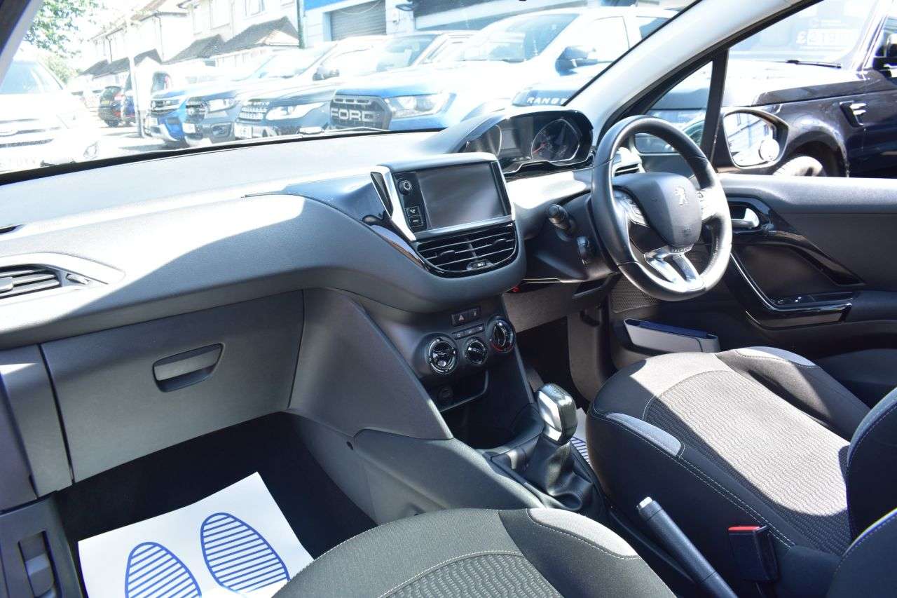 2014 PEUGEOT 208 2014 PEUGEOT 208