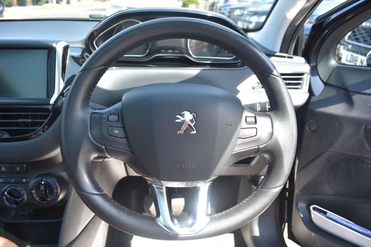 2014 PEUGEOT 208 2014 PEUGEOT 208