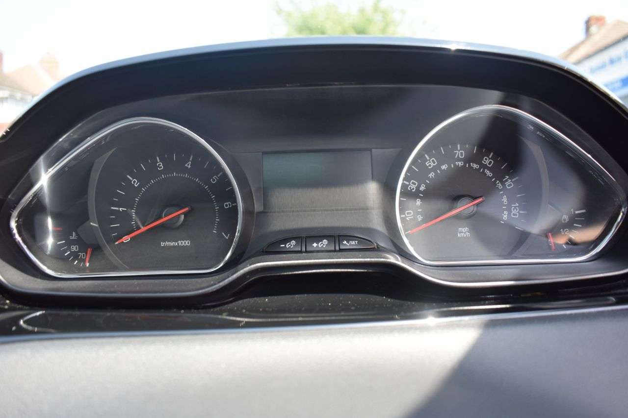 2014 PEUGEOT 208 2014 PEUGEOT 208
