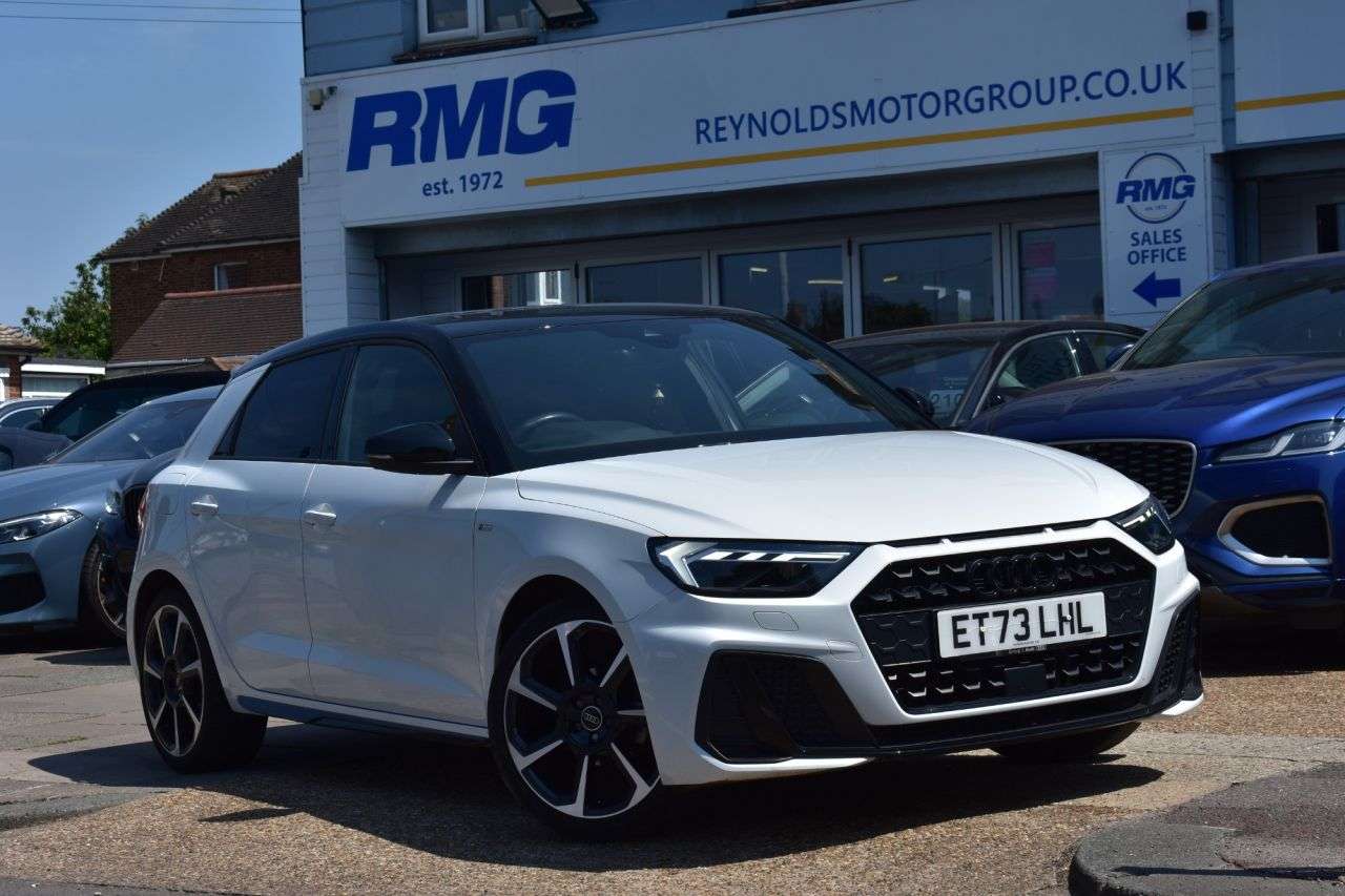 A 2024 AUDI A1 1.0 TFSI 25 Black Edition Sportback 5dr Petrol Manual Euro 6 | 1 OWNER | FU A 2024 AUDI A1 1.0 TFSI 25 Black Edition Sportback 5dr Petrol Manual Euro 6 | 1 OWNER | FU