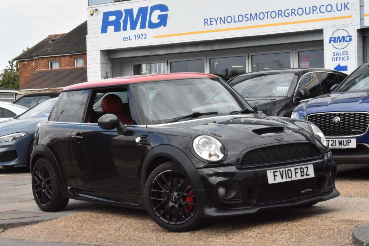 A 2010 MINI HATCH 1.6 John Cooper Works Hatchback 3dr Petrol Manual Euro 5 | HARMON KARDON SO A 2010 MINI HATCH 1.6 John Cooper Works Hatchback 3dr Petrol Manual Euro 5 | HARMON KARDON SO