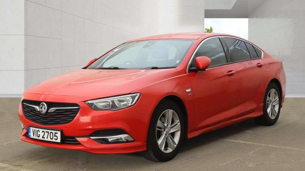 A 2018 VAUXHALL INSIGNIA 1.6 Turbo D ecoTEC BlueInjection SRi VX Line Nav Grand Sport 5dr Diesel Man A 2018 VAUXHALL INSIGNIA 1.6 Turbo D ecoTEC BlueInjection SRi VX Line Nav Grand Sport 5dr Diesel Man