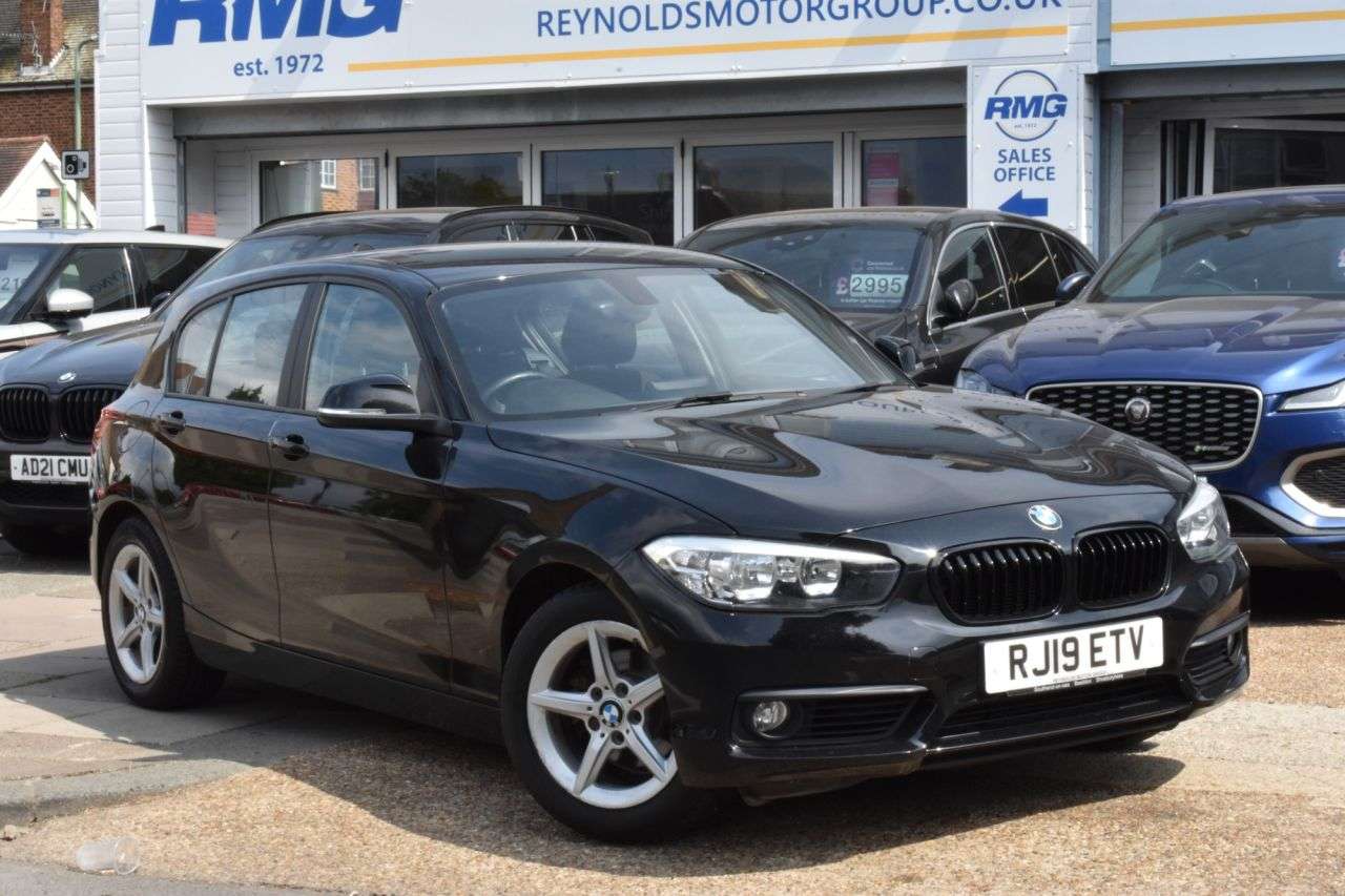 A 2019 BMW 1 SERIES AUGUST SPECIAL PRICE THIS WEEK ONLY DONT MISS OUT 1.5 118i GPF SE Hatchback A 2019 BMW 1 SERIES AUGUST SPECIAL PRICE THIS WEEK ONLY DONT MISS OUT 1.5 118i GPF SE Hatchback