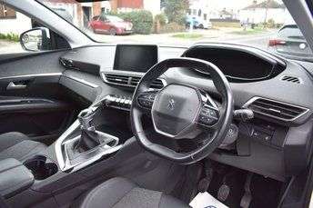 2020 PEUGEOT 5008 2020 PEUGEOT 5008