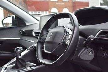 2020 PEUGEOT 5008 2020 PEUGEOT 5008