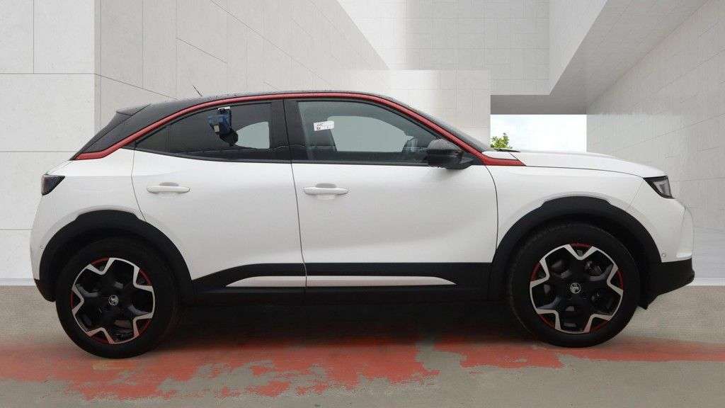 A 2022 VAUXHALL MOKKA ELECTRIC 50kWh SRi Premium SUV 5dr Electric Auto | 2 KEYS | REVERSE CAMERA | PARKING A 2022 VAUXHALL MOKKA ELECTRIC 50kWh SRi Premium SUV 5dr Electric Auto | 2 KEYS | REVERSE CAMERA | PARKING