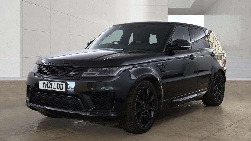 A 2021 LAND ROVER RANGE ROVER SPORT 2.0 P400e 13.1kWh HSE Dynamic Black SUV 5dr Petrol Plug-in Hybrid Auto 4WD A 2021 LAND ROVER RANGE ROVER SPORT 2.0 P400e 13.1kWh HSE Dynamic Black SUV 5dr Petrol Plug-in Hybrid Auto 4WD