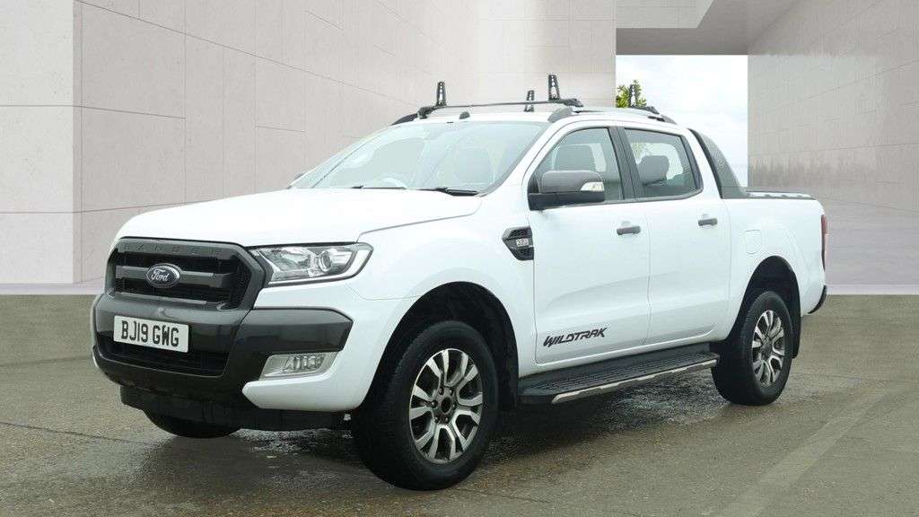 A 2019 FORD RANGER 3.2 TDCi Wildtrak Pickup Double Cab 4dr Diesel Rare Manual 4WD Euro 5 | 2 K A 2019 FORD RANGER 3.2 TDCi Wildtrak Pickup Double Cab 4dr Diesel Rare Manual 4WD Euro 5 | 2 K