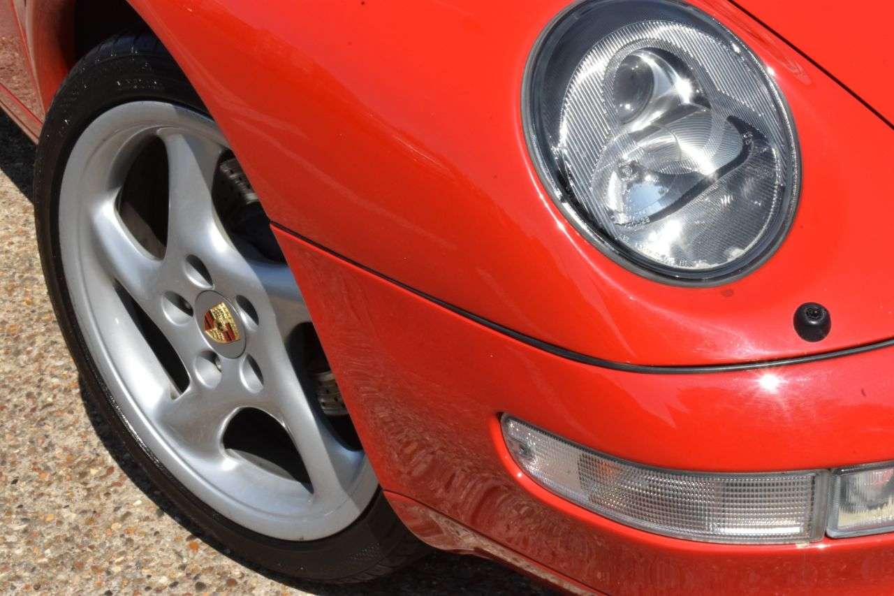 A 1994 PORSCHE 911 993 CONVERTIBLE TIPTRONIC AUTOMATIC 3.6l 2dr Auto 200 BHP LAST OF THE AIR C A 1994 PORSCHE 911 993 CONVERTIBLE TIPTRONIC AUTOMATIC 3.6l 2dr Auto 200 BHP LAST OF THE AIR C