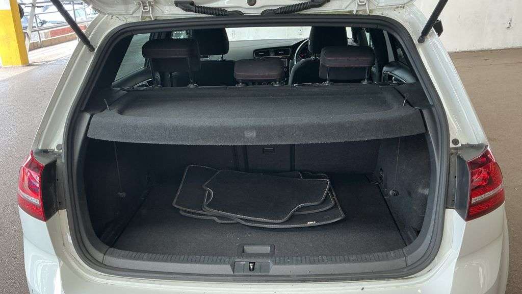2017 VOLKSWAGEN GOLF 2017 VOLKSWAGEN GOLF