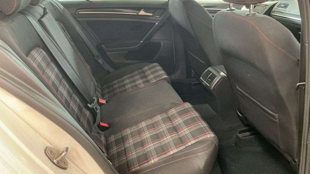2017 VOLKSWAGEN GOLF 2017 VOLKSWAGEN GOLF