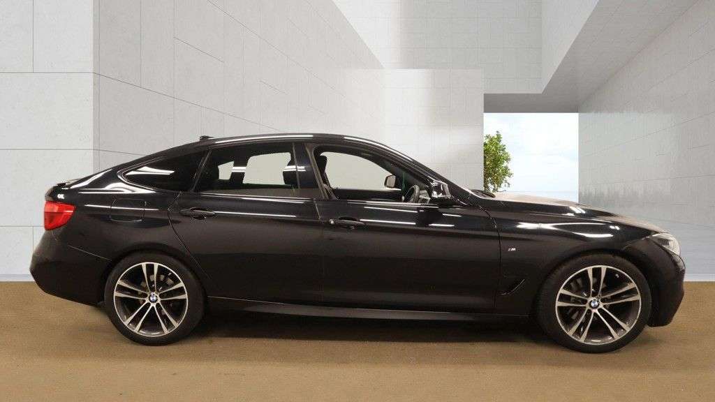 A 2017 BMW 3 SERIES GRAN TURISMO 2.0 320d M Sport GT 5dr Diesel Auto Euro 6 | SAT NAV | BLUETOOTH | PARKING A 2017 BMW 3 SERIES GRAN TURISMO 2.0 320d M Sport GT 5dr Diesel Auto Euro 6 | SAT NAV | BLUETOOTH | PARKING