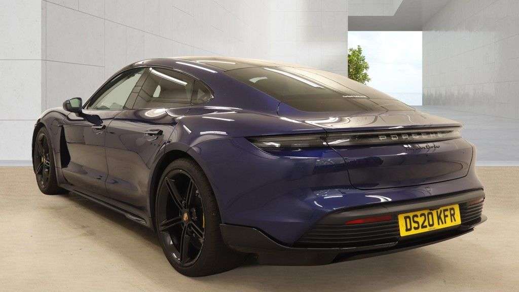 2020 PORSCHE TAYCAN 2020 PORSCHE TAYCAN