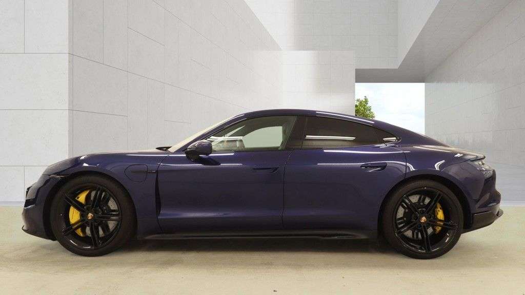 2020 PORSCHE TAYCAN 2020 PORSCHE TAYCAN