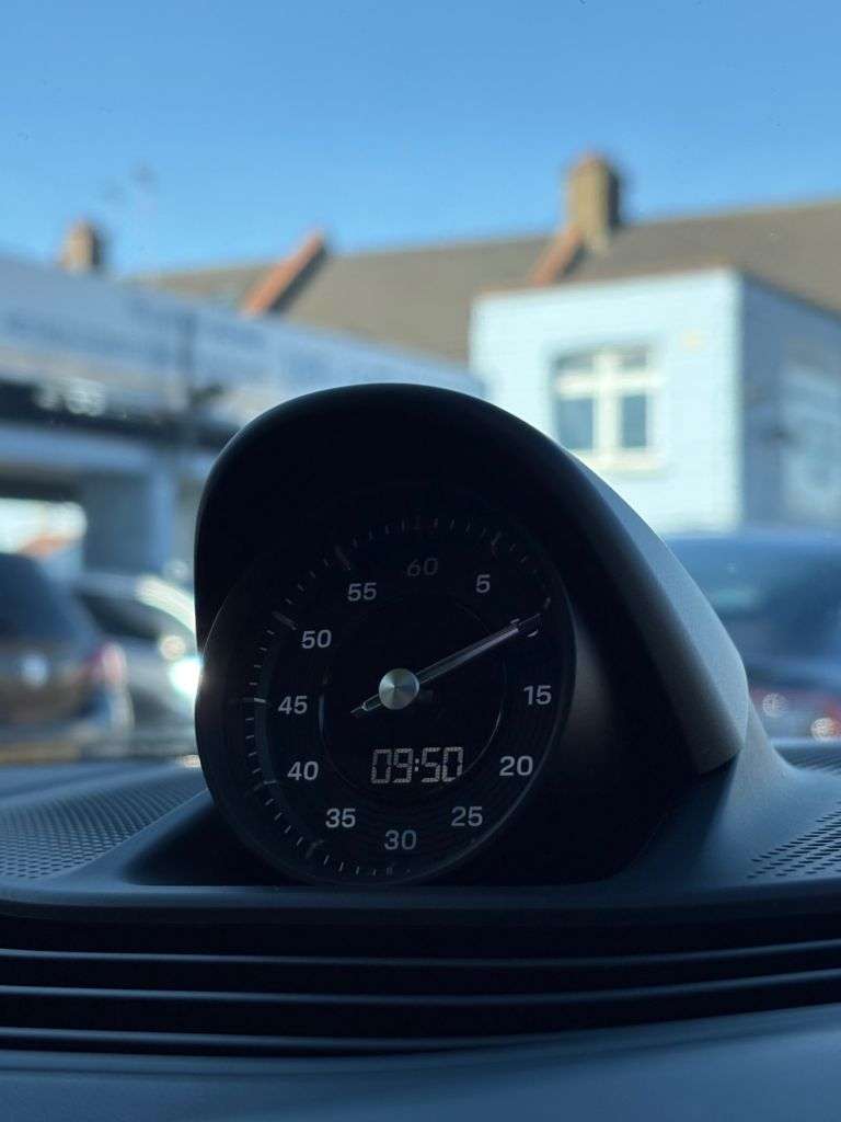 2020 PORSCHE TAYCAN 2020 PORSCHE TAYCAN