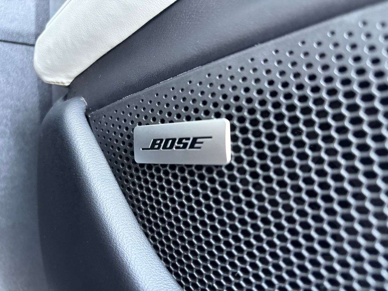 2020 PORSCHE TAYCAN 2020 PORSCHE TAYCAN