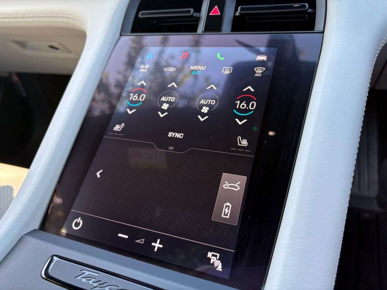 2020 PORSCHE TAYCAN 2020 PORSCHE TAYCAN