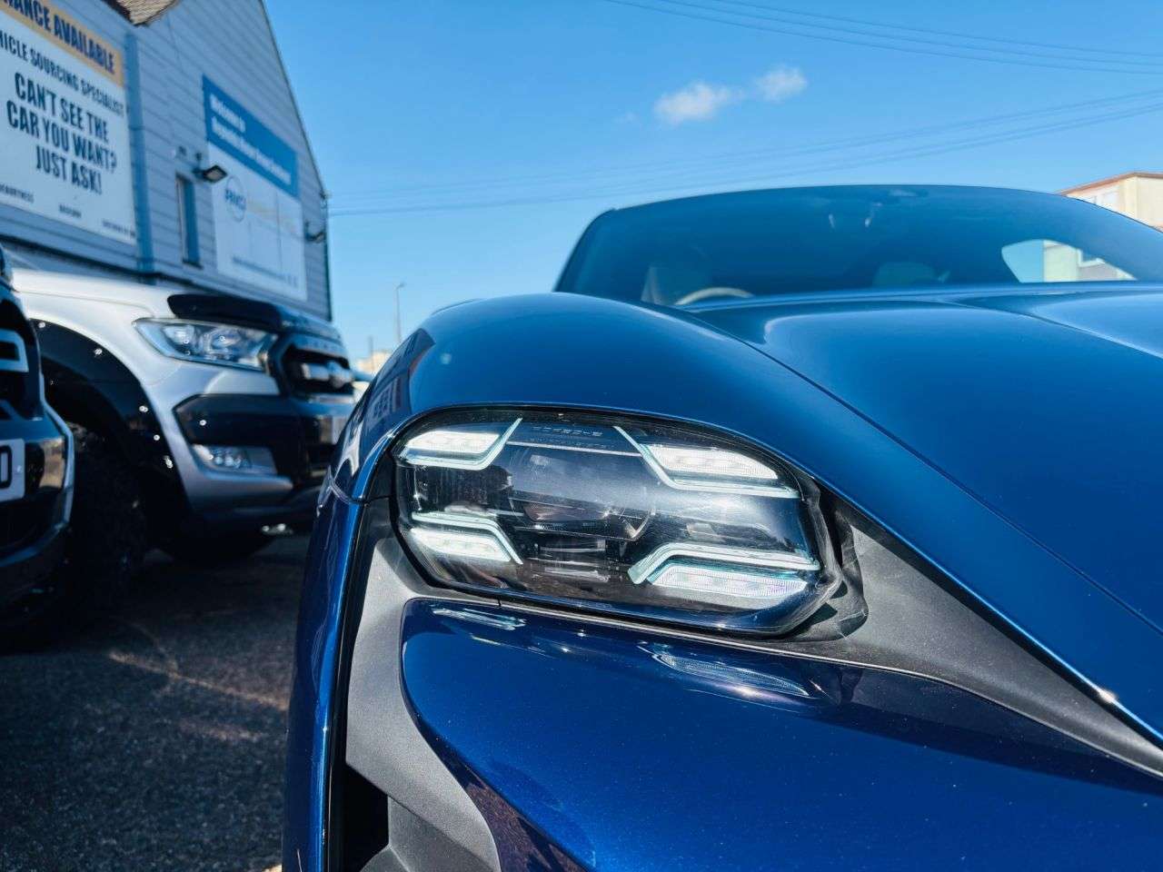 2020 PORSCHE TAYCAN 2020 PORSCHE TAYCAN