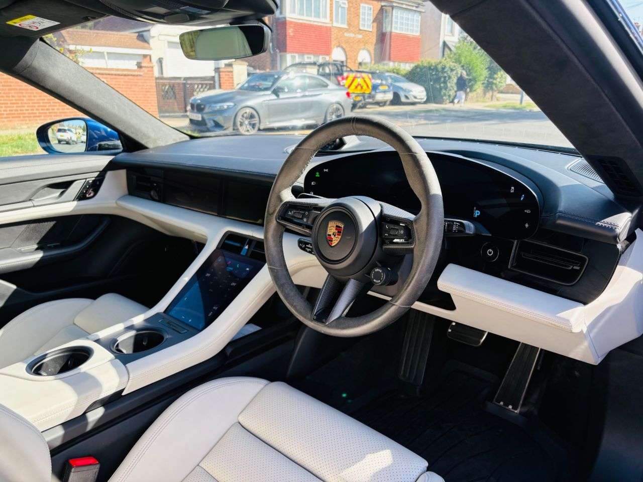 2020 PORSCHE TAYCAN 2020 PORSCHE TAYCAN