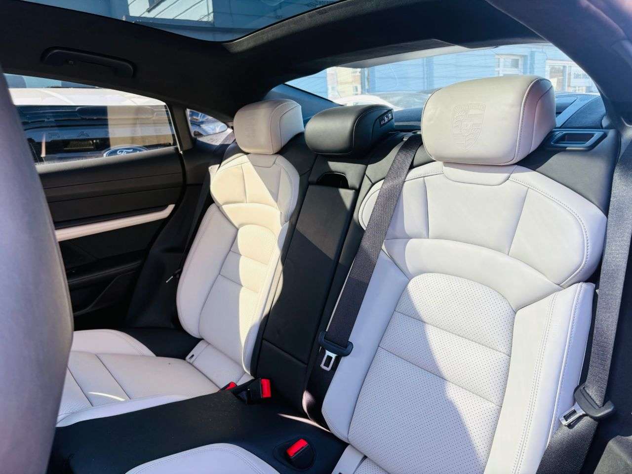 2020 PORSCHE TAYCAN 2020 PORSCHE TAYCAN