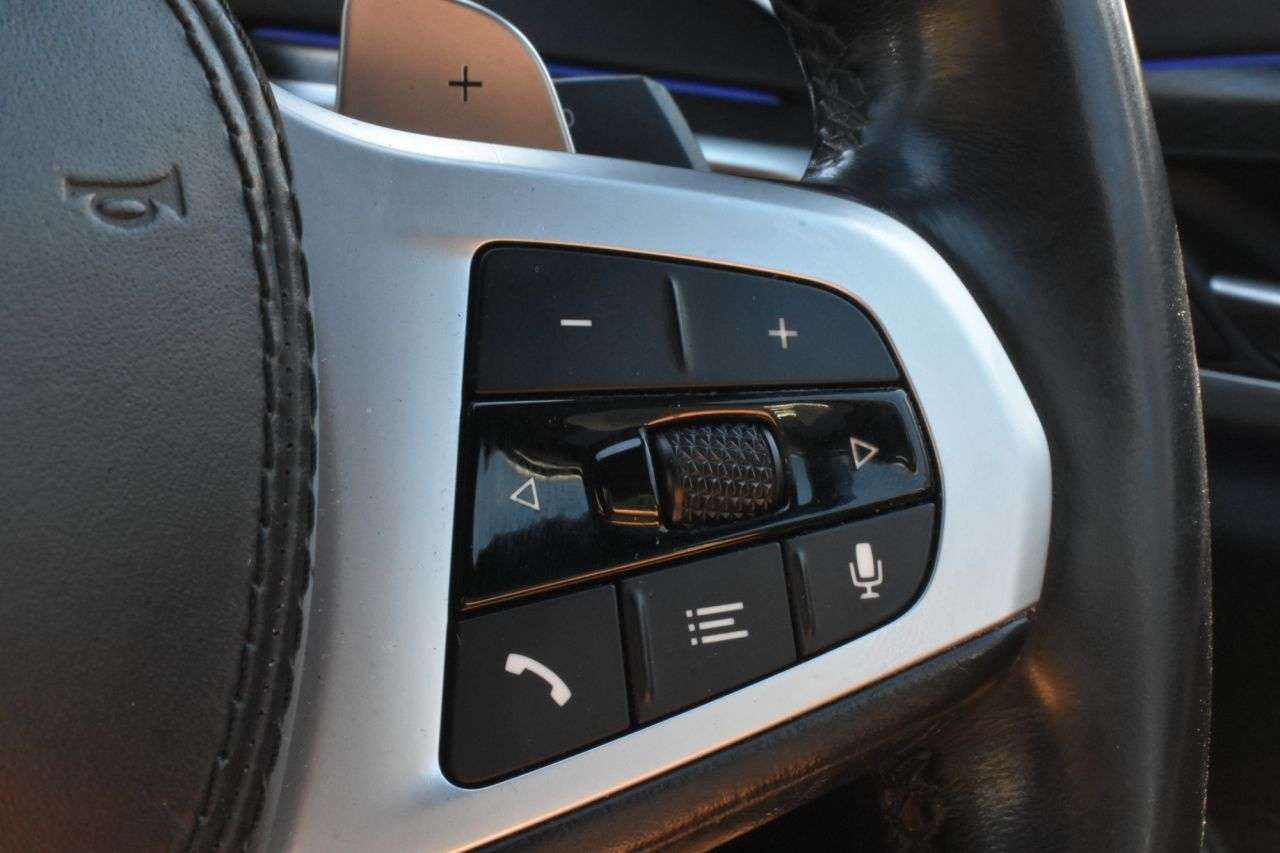 2021 BMW 5 SERIES 2021 BMW 5 SERIES