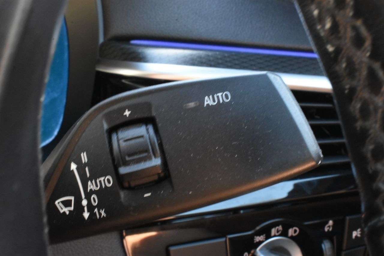 2021 BMW 5 SERIES 2021 BMW 5 SERIES