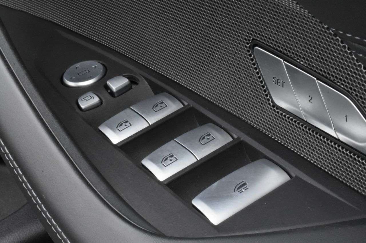 2025 BMW M4 2025 BMW M4