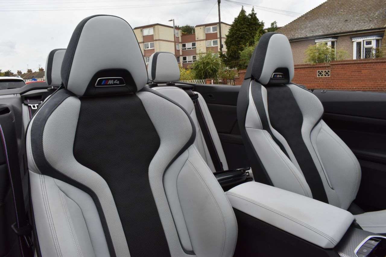 2025 BMW M4 2025 BMW M4