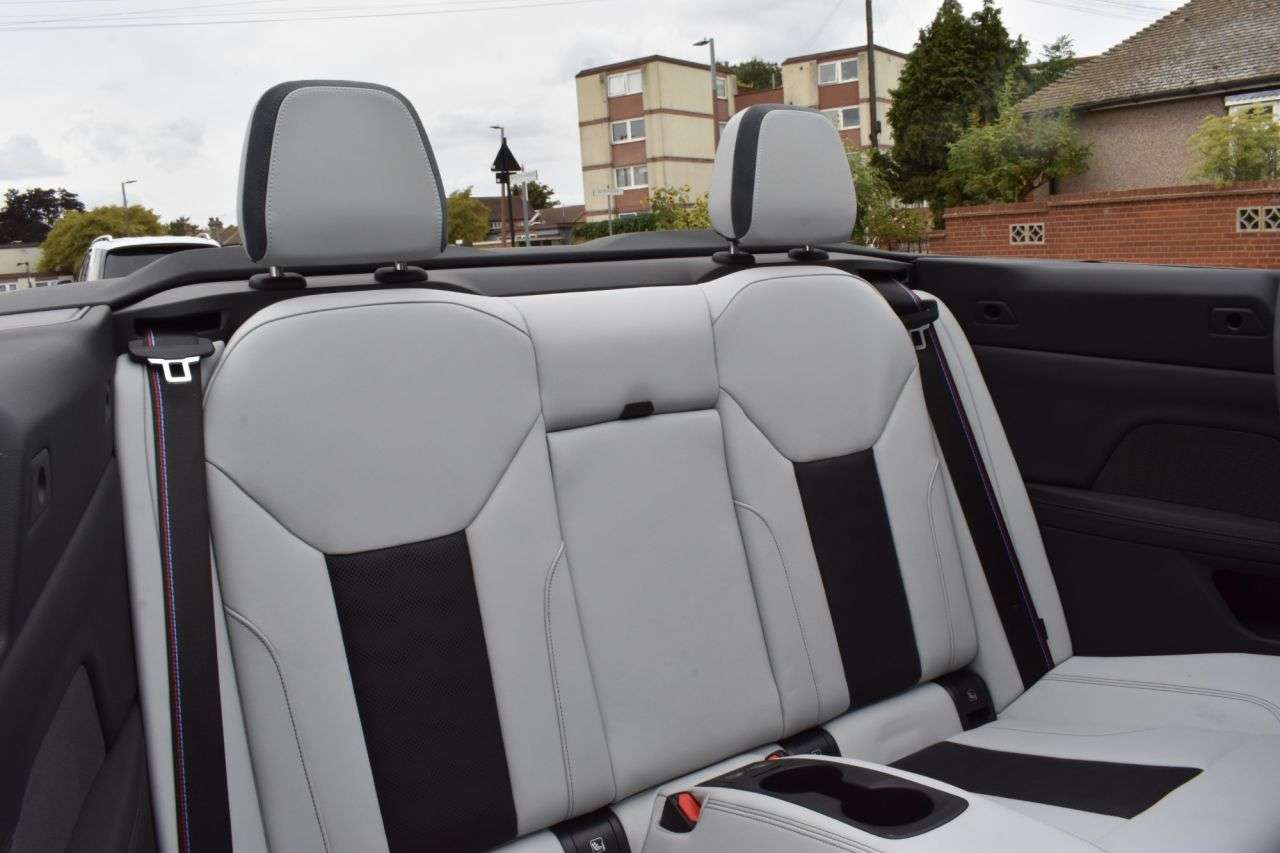 2025 BMW M4 2025 BMW M4