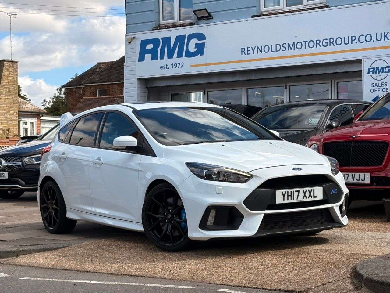 A 2017 FORD FOCUS 2 OWNER CAR 2.3T EcoBoost RS Hatchback 5dr Petrol Manual AWD Euro 6 | 2 KEY A 2017 FORD FOCUS 2 OWNER CAR 2.3T EcoBoost RS Hatchback 5dr Petrol Manual AWD Euro 6 | 2 KEY