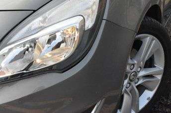 A 2016 VAUXHALL MERIVA 1.4i Turbo SE MPV 5dr Petrol Auto Euro 6 | SERVICE HISTORY | PANORAMIC ROOF A 2016 VAUXHALL MERIVA 1.4i Turbo SE MPV 5dr Petrol Auto Euro 6 | SERVICE HISTORY | PANORAMIC ROOF