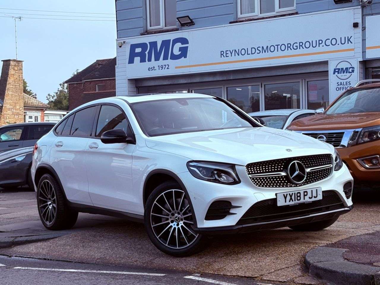 A 2018 MERCEDES-BENZ GLC 2.1 GLC250d AMG LINE PREMIUM COUPE 5dr Diesel G-Tronic 4MATIC Euro 6 | SAT A 2018 MERCEDES-BENZ GLC 2.1 GLC250d AMG LINE PREMIUM COUPE 5dr Diesel G-Tronic 4MATIC Euro 6 | SAT
