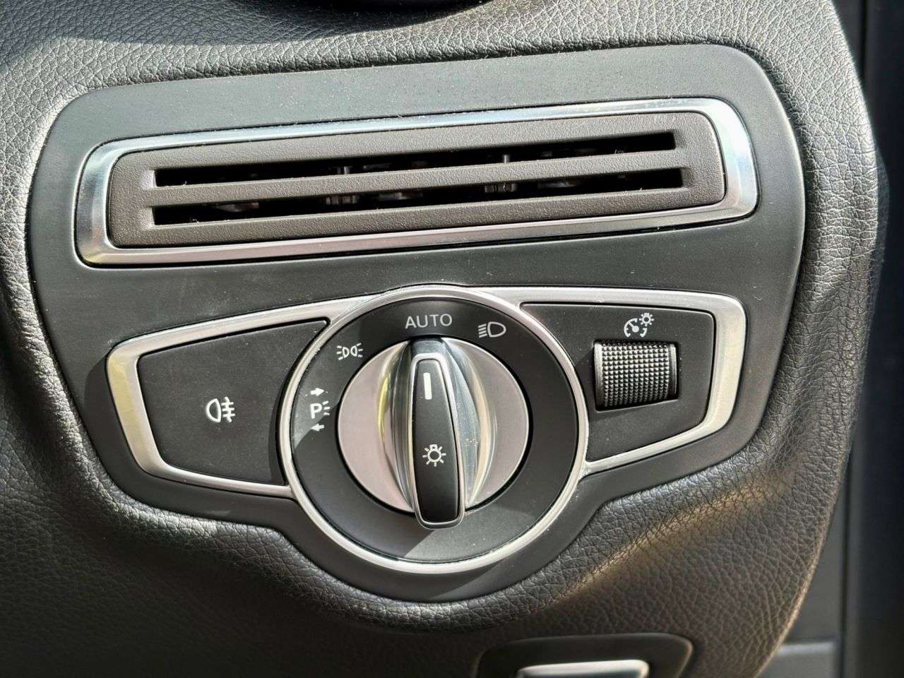 2019 MERCEDES-BENZ C CLASS 2019 MERCEDES-BENZ C CLASS