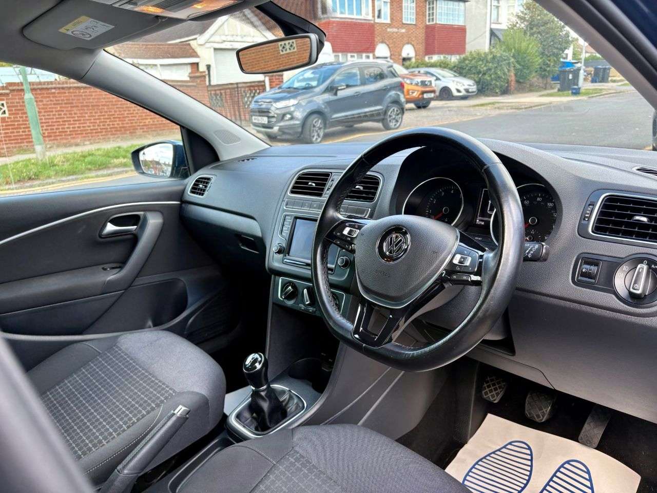 2017 VOLKSWAGEN POLO 2017 VOLKSWAGEN POLO