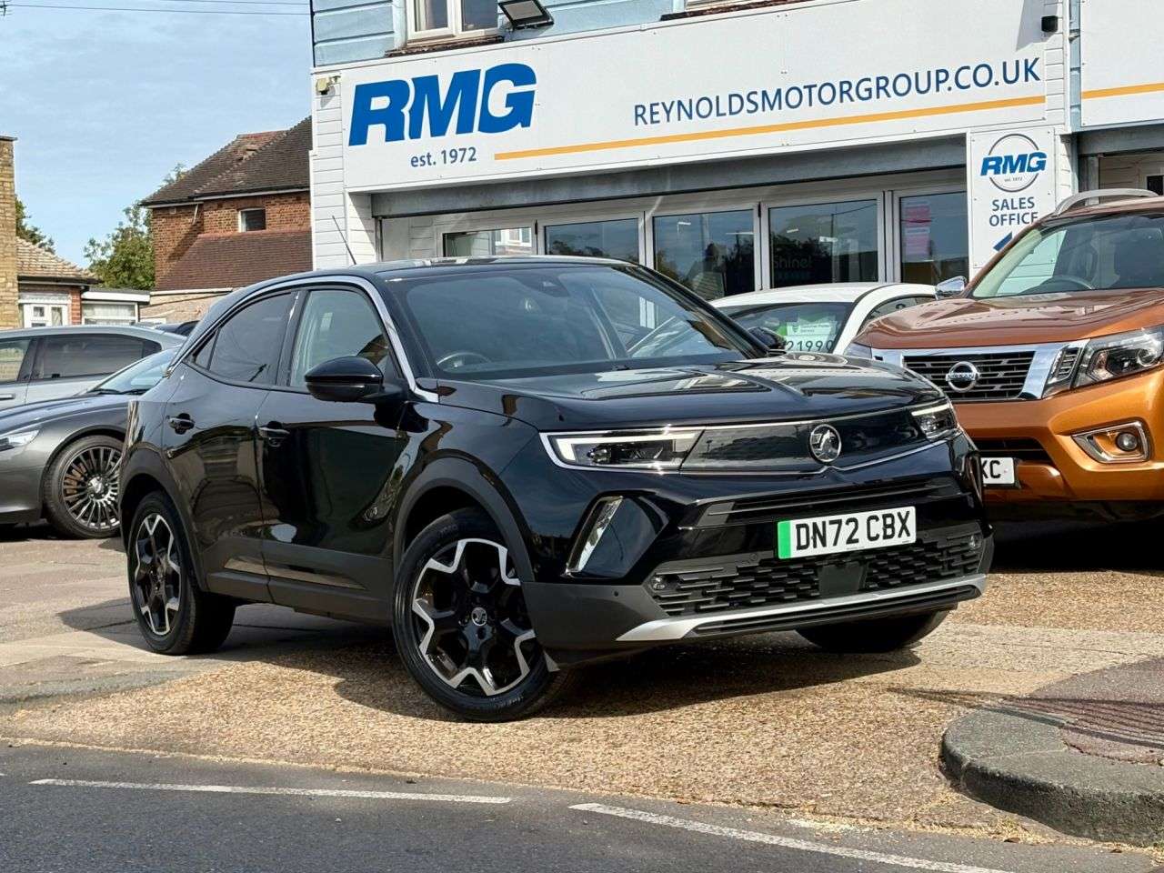 A 2023 VAUXHALL MOKKA ELECTRIC 50kWh Ultimate SUV 5dr Electric Auto | 2 KEYS | 1 OWNER | SAT NAV | PARKING A 2023 VAUXHALL MOKKA ELECTRIC 50kWh Ultimate SUV 5dr Electric Auto | 2 KEYS | 1 OWNER | SAT NAV | PARKING