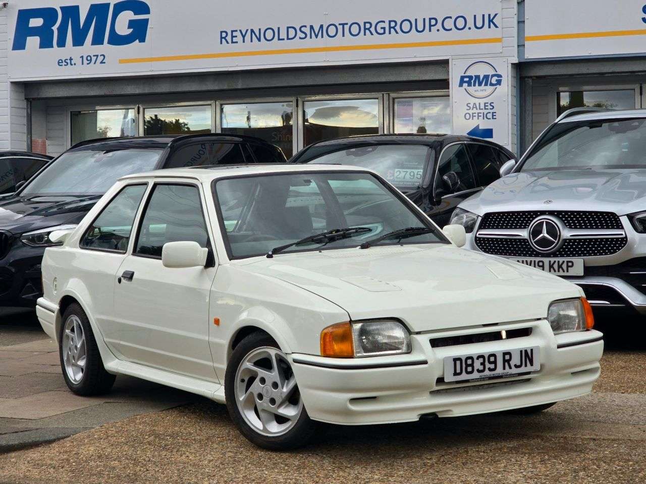 A 1986 FORD ESCORT RS TURBO series 2 / 1600i 3dr 132 BHP A 1986 FORD ESCORT RS TURBO series 2 / 1600i 3dr 132 BHP