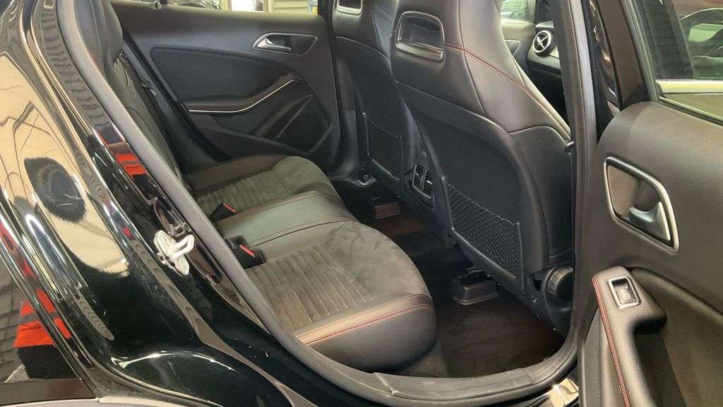 2017 MERCEDES-BENZ GLA CLASS 2017 MERCEDES-BENZ GLA CLASS