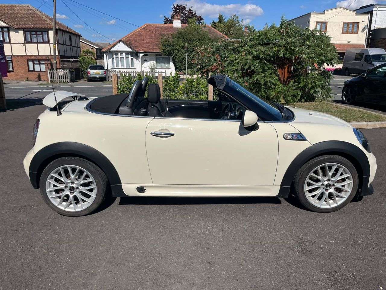 2013 MINI ROADSTER 2013 MINI ROADSTER