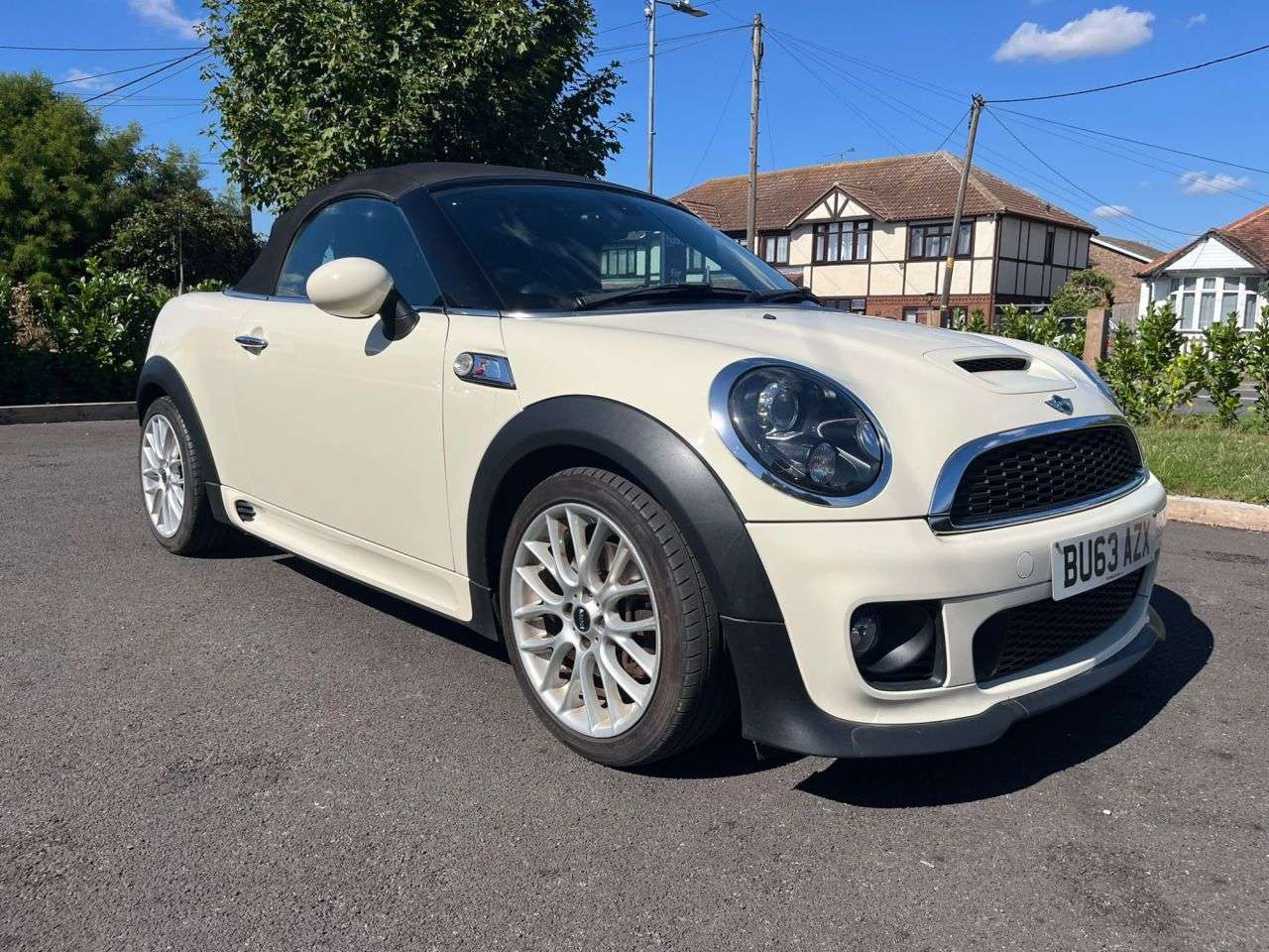 A 2013 MINI ROADSTER 1.6 Cooper S Coupe Convertible 2dr Petrol Manual 184ps VERY GOOD SERVICE HI A 2013 MINI ROADSTER 1.6 Cooper S Coupe Convertible 2dr Petrol Manual 184ps VERY GOOD SERVICE HI