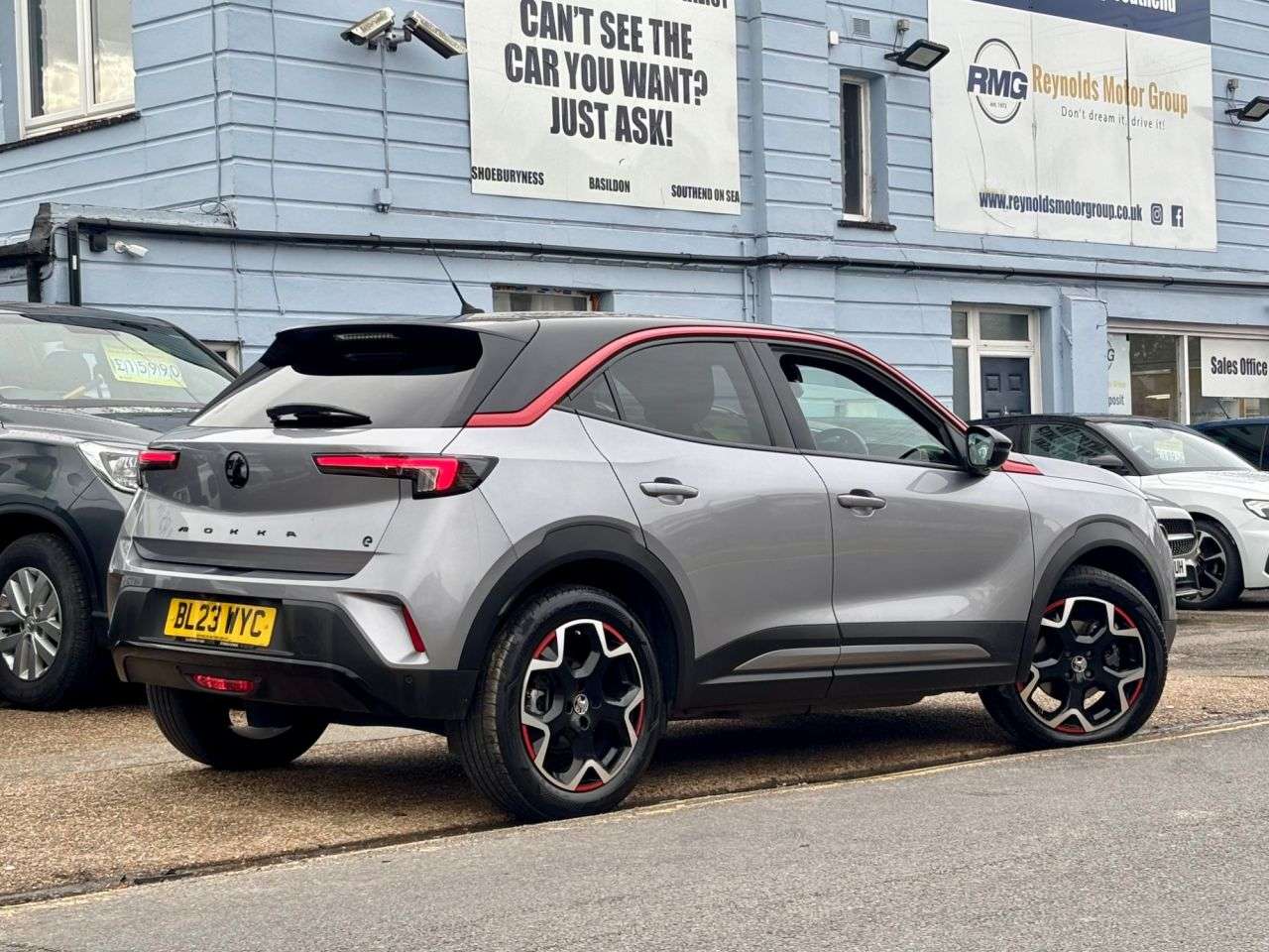 A 2023 VAUXHALL MOKKA ELECTRIC 50kWh GS SUV 5dr Electric Auto | 2 KEYS | PRIVACY GLASS | 1 PREVIOUS OWNER A 2023 VAUXHALL MOKKA ELECTRIC 50kWh GS SUV 5dr Electric Auto | 2 KEYS | PRIVACY GLASS | 1 PREVIOUS OWNER