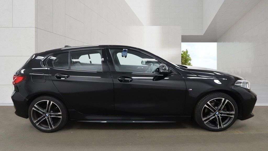 2022 BMW 1 SERIES 2022 BMW 1 SERIES