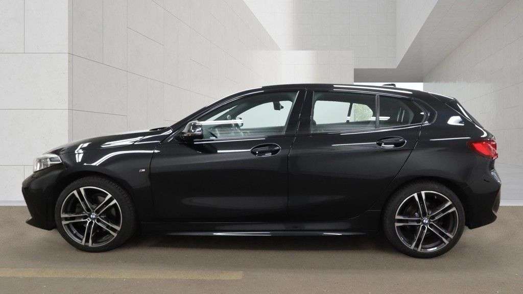 2022 BMW 1 SERIES 2022 BMW 1 SERIES