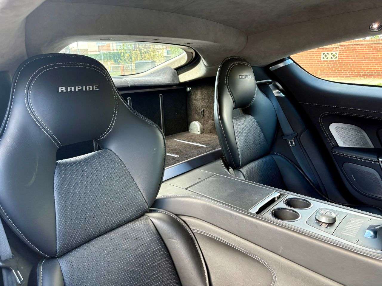 2011 ASTON MARTIN RAPIDE 2011 ASTON MARTIN RAPIDE