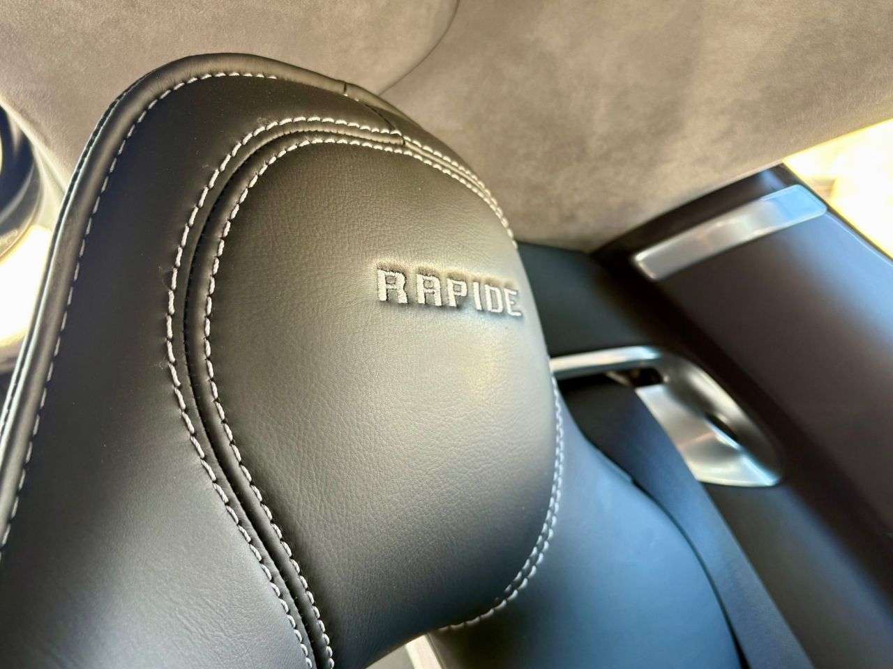 2011 ASTON MARTIN RAPIDE 2011 ASTON MARTIN RAPIDE