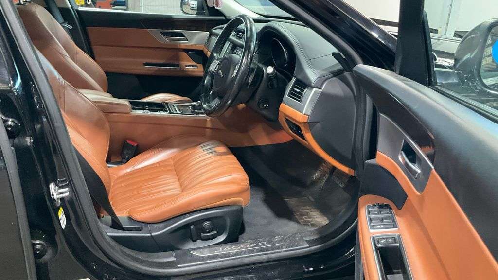 2016 JAGUAR XF 2016 JAGUAR XF